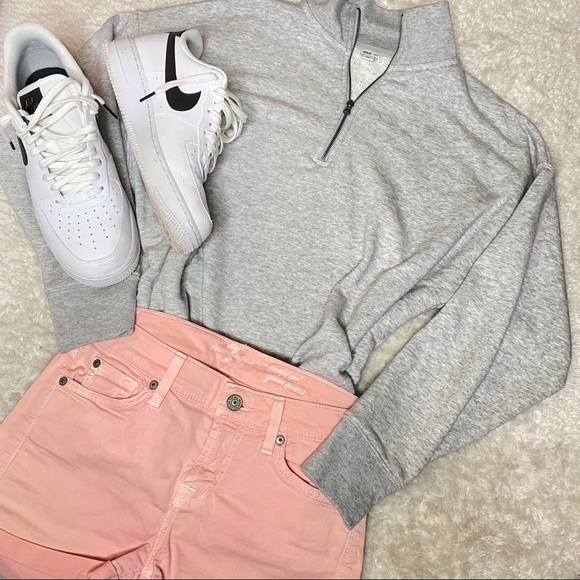 ⭐️2/$35⭐️ 7 For All Mankind Coral Mid-Rise Denim Shorts - Picture 1 of 6